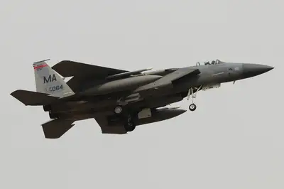 F-15鹰式战斗机