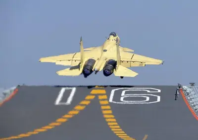歼-15辽宁舰