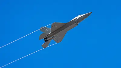 歼-35舰载隐身战斗机